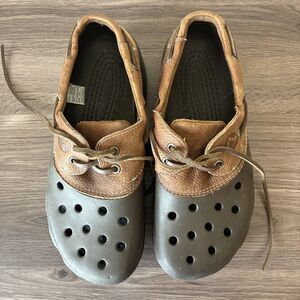 Crocs Brown Leather Pitcrew Islander Sport Boat Shoe (Size 11 Women’s, 9 Men’s)